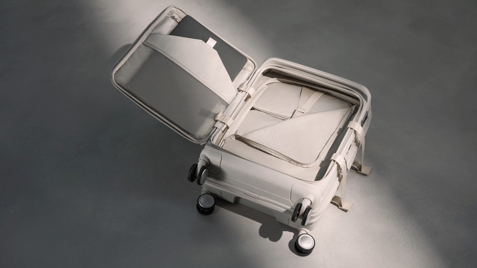 Paralux Hardside Global Carry-On Spinner
