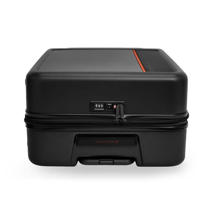ZDX Medium 27” Hardside Expandable Spinner